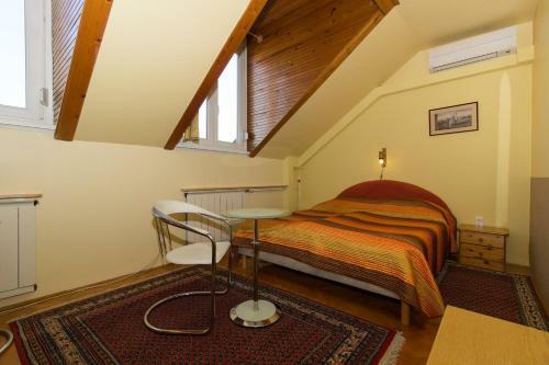 Budavar Bed And Breakfast