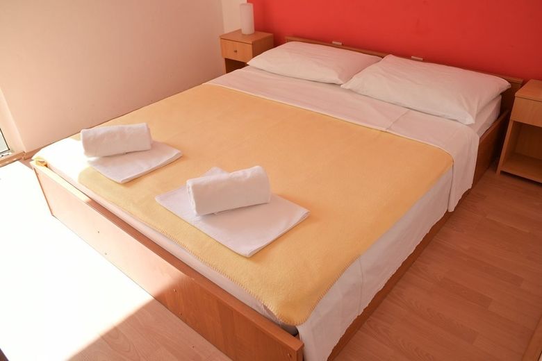 Hostal Rooms And Apartments Galeb