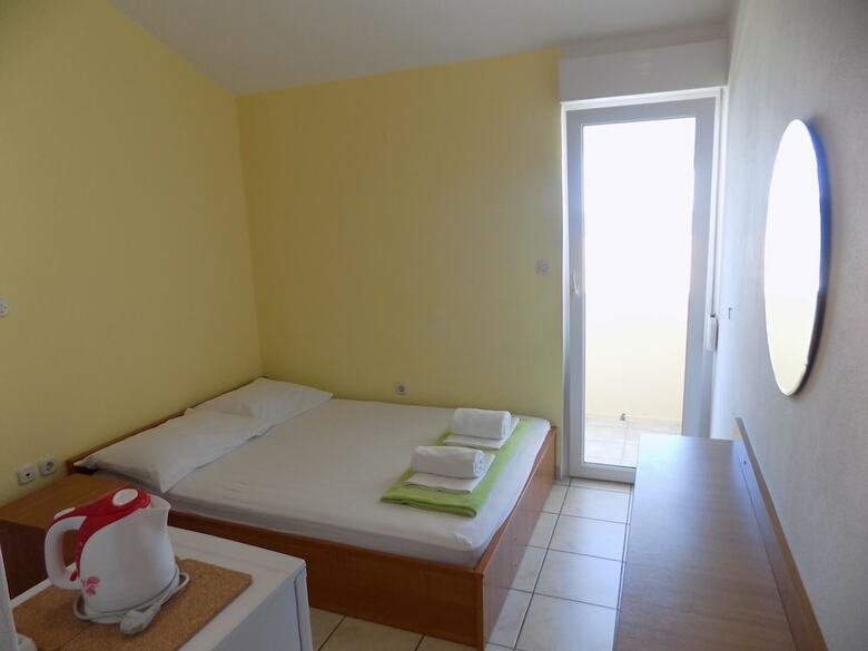 Hostal Rooms And Apartments Galeb