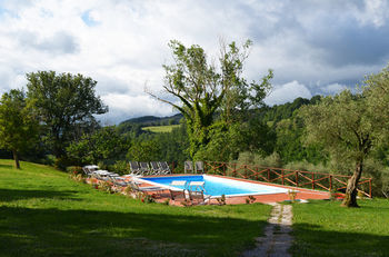 Hotel Castello Di Petroia Relais