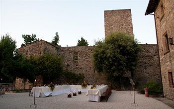 Hotel Castello Di Petroia Relais