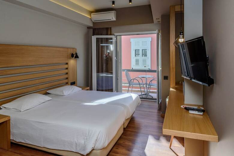 Agamemnon Hotel