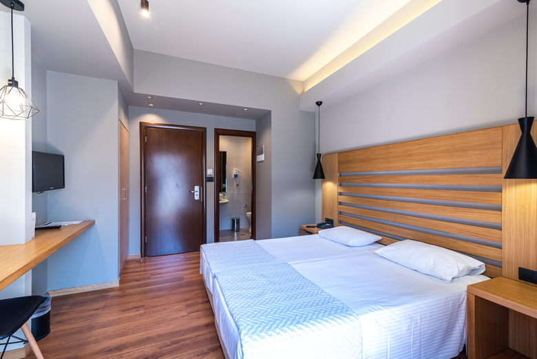 Agamemnon Hotel