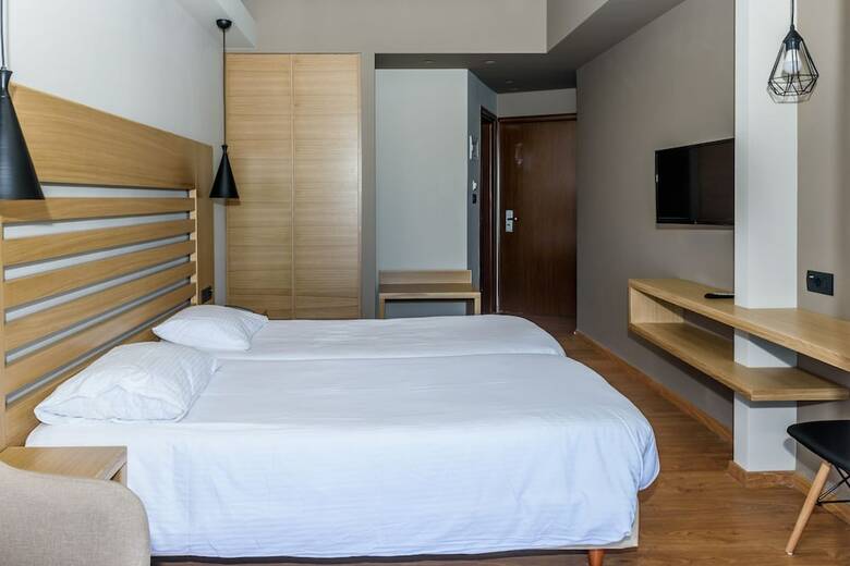 Agamemnon Hotel