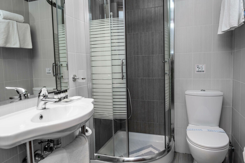Agamemnon Hotel