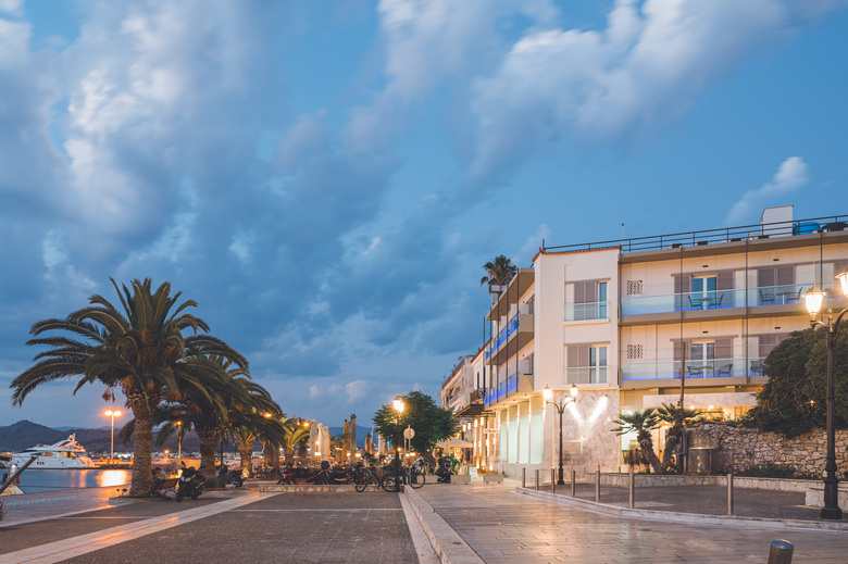 Agamemnon Hotel
