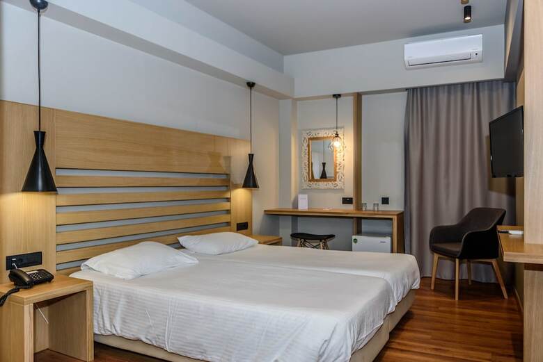 Agamemnon Hotel
