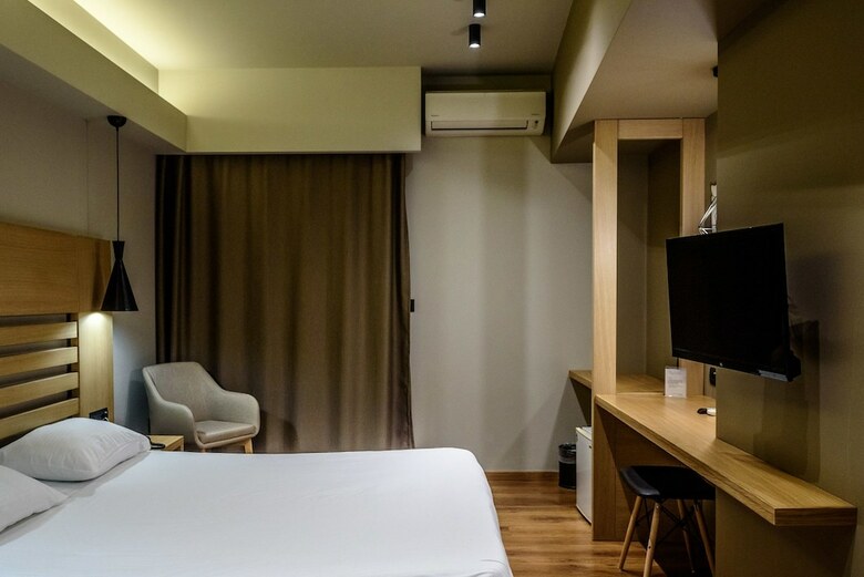 Agamemnon Hotel