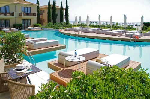 Hotel Mediterranean Village