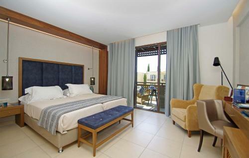 Hotel Mediterranean Village