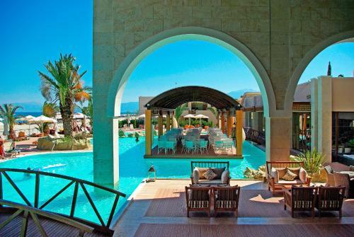 Hotel Mediterranean Village