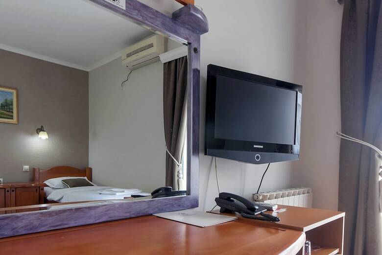 Hotel Holiday