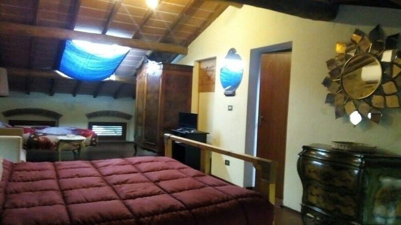 Hostal Tuskany Stonehouse