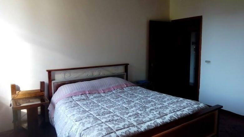 Hostal Tuskany Stonehouse