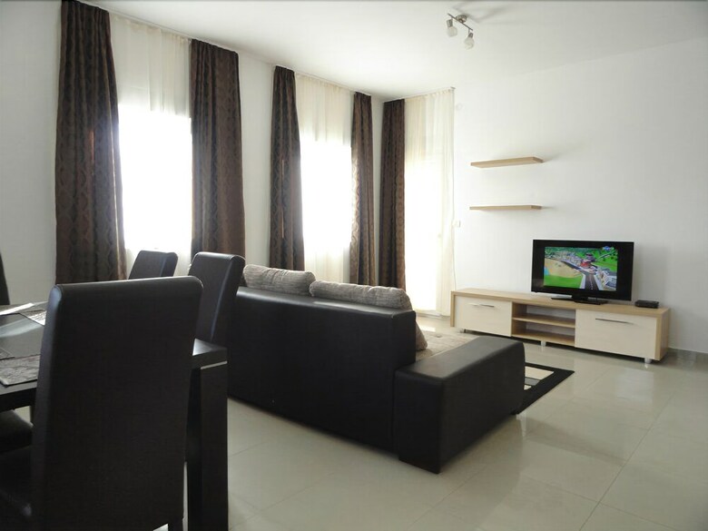 Lux Apartments Natasha