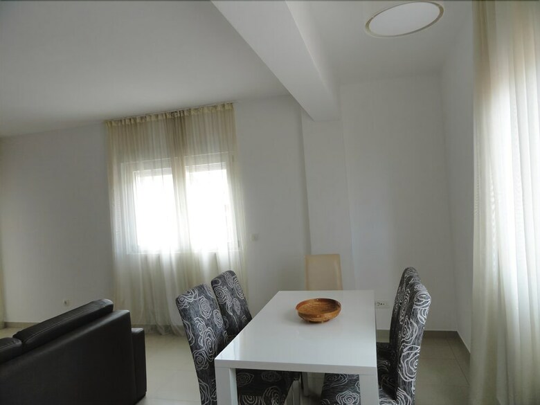 Lux Apartments Natasha