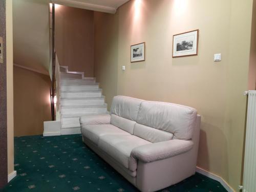 Alex Hotel