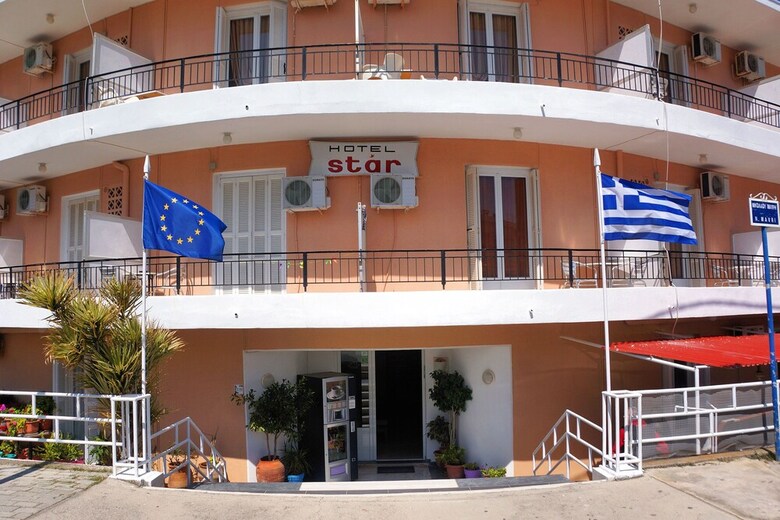 Star Hotel