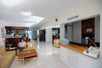 7 Palms Hotel Apartments