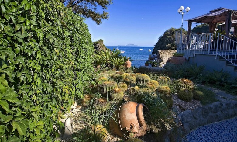 Strand Hotel Delfini