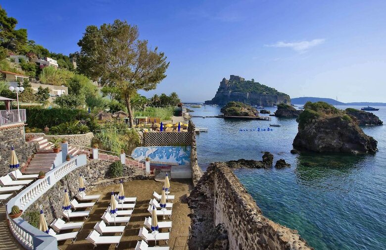 Strand Hotel Delfini