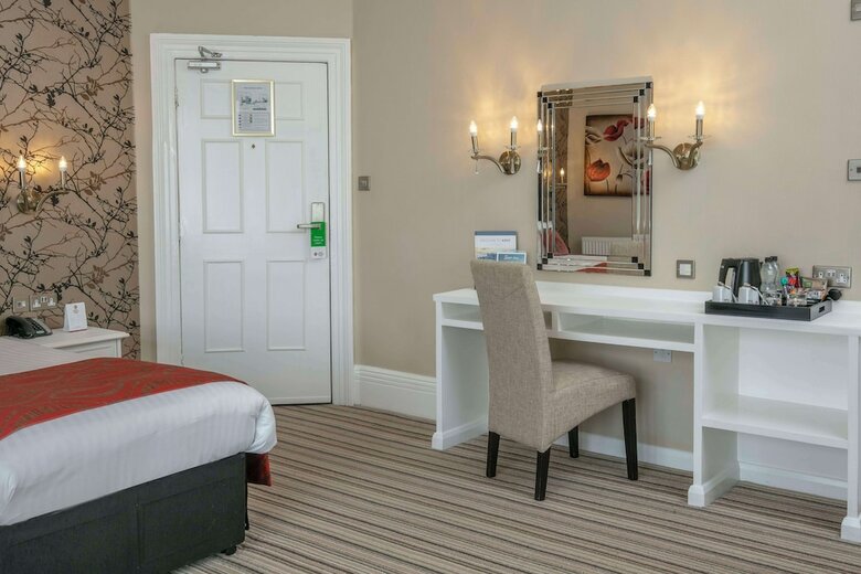 Burlington Hotel