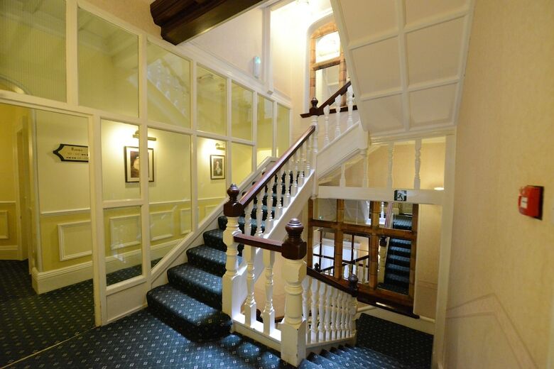 Burlington Hotel