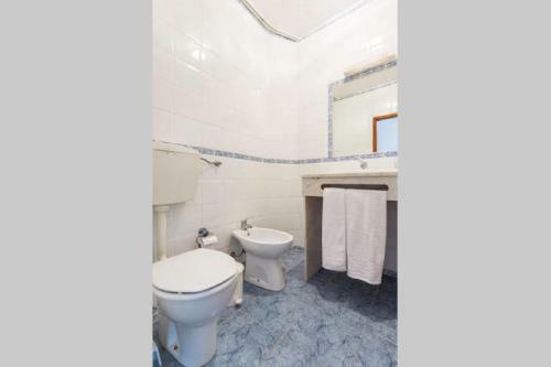 Hostal Residencial Capri