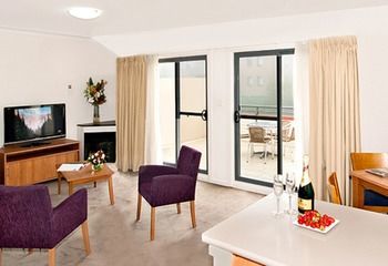Hotel Leisure Inn Spires
