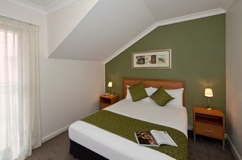 Hotel Leisure Inn Spires