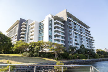 Hotel Freshwater Point Resort