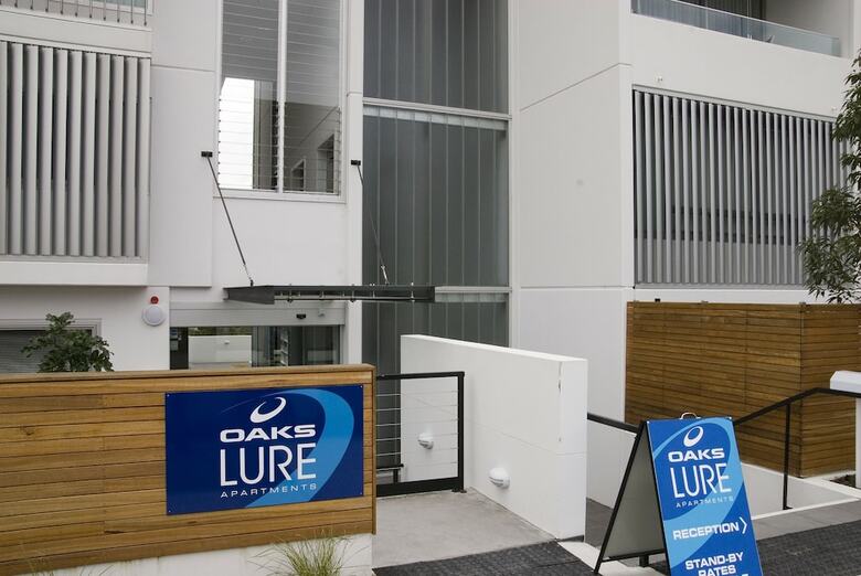 Hotel Oaks Lure