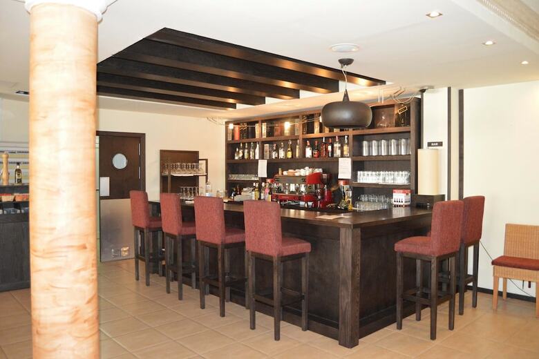 La Aldea Suites Hotel