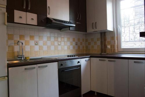 Hostal Vila Senjak B&B