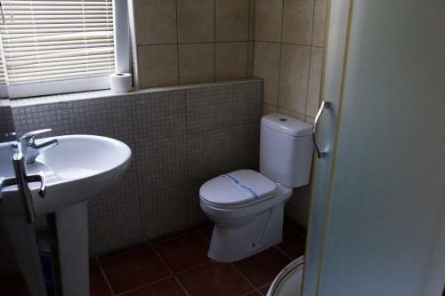Hostal Vila Senjak B&B