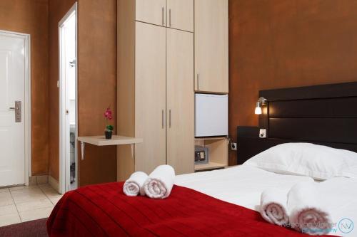 Hostal Vila Senjak B&B