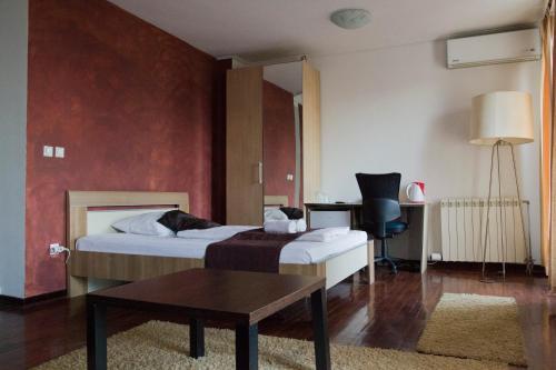 Hostal Vila Senjak B&B