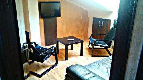 Hostal Vila Senjak B&B