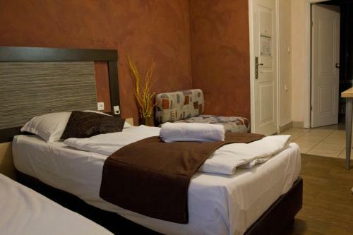 Hostal Vila Senjak B&B