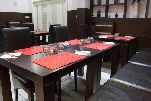 Hostal Vila Senjak B&B