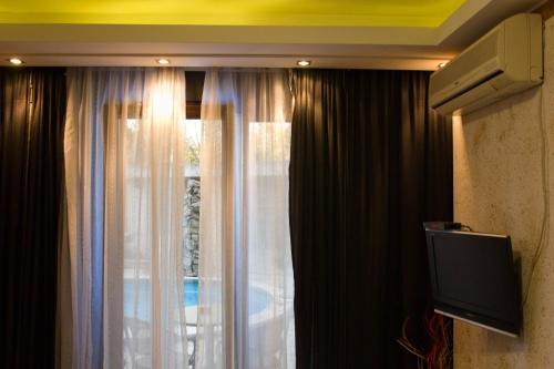 Hostal Vila Senjak B&B