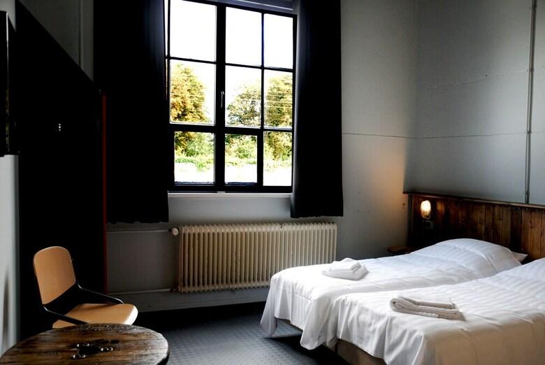 Blue Collar Hotel
