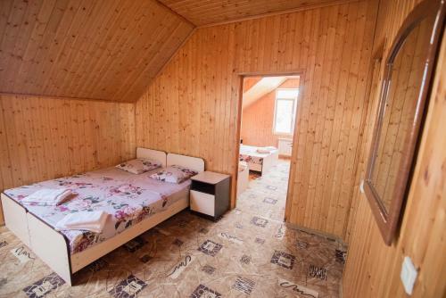 Hostal Alyona Hotel