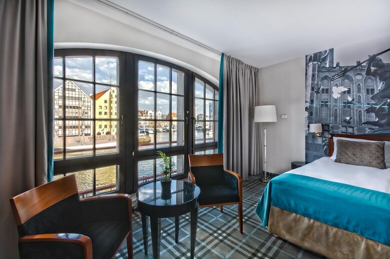 Hanza Hotel