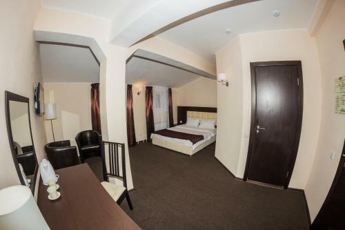 Ostrovsky Hotel