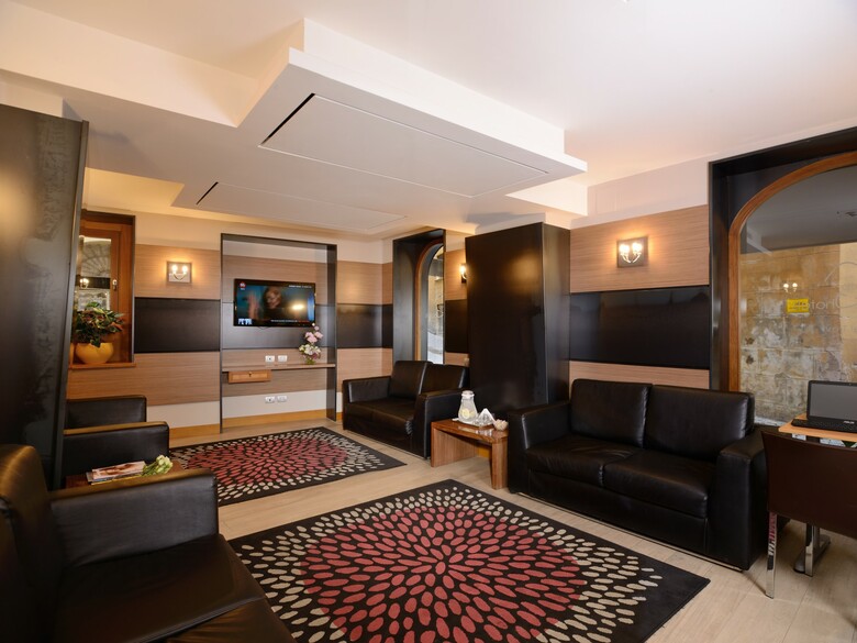 Hotel Trevi