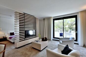 Mouratoglou Hotel & Resort