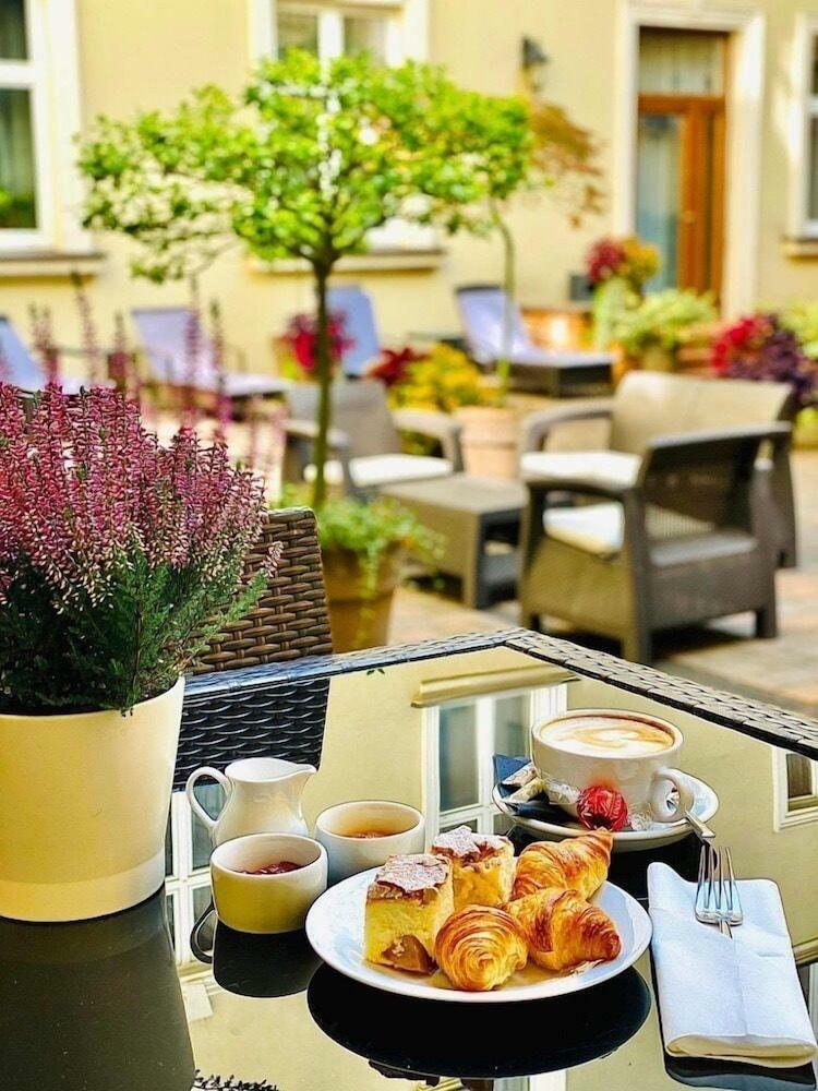 Metropolitan Boutique Hotel