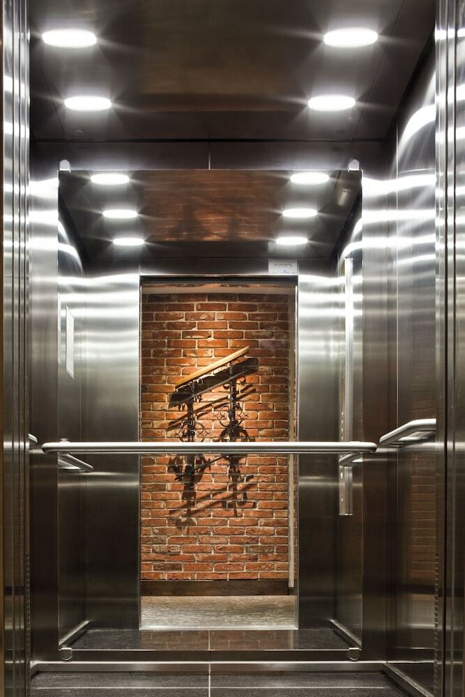 Metropolitan Boutique Hotel