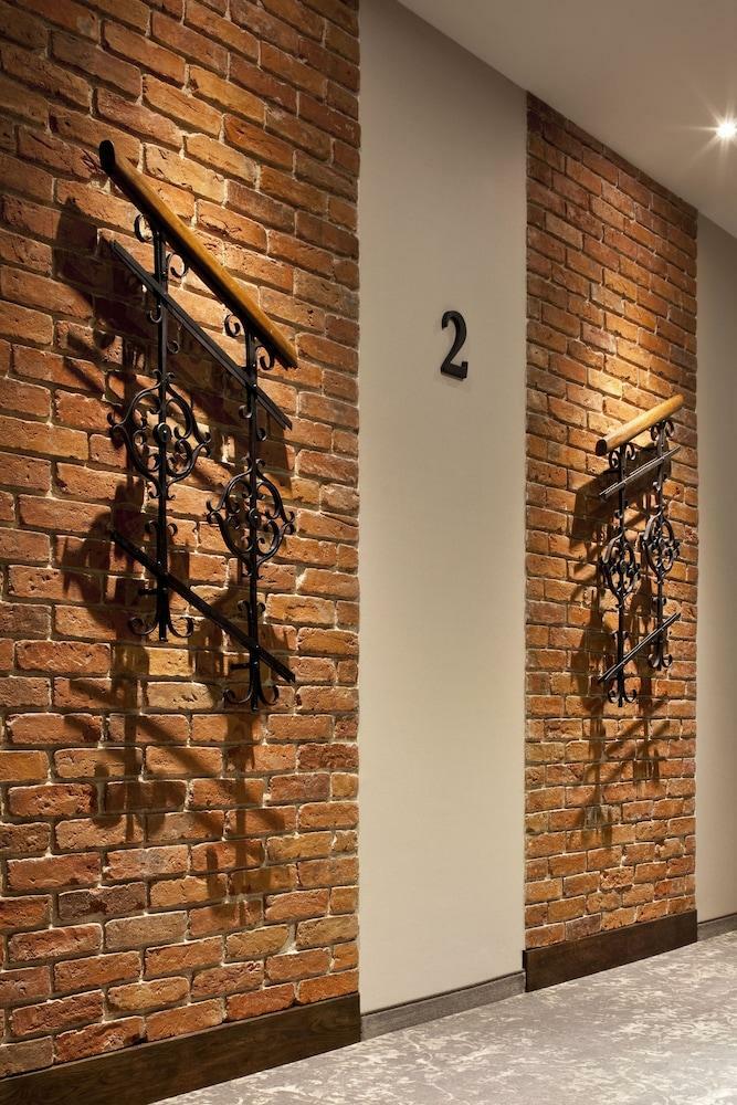 Metropolitan Boutique Hotel
